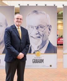 Barney Graham and Jason McLellan at the National Inventors Hall of Fame Illumination Ceremony